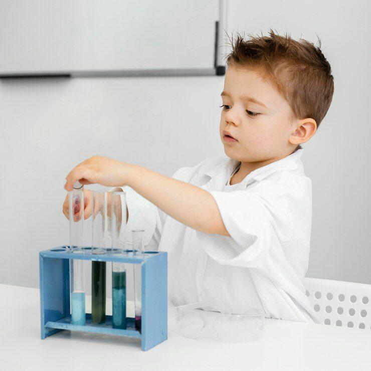 Benefits of Introducing Your Child to STEM Early